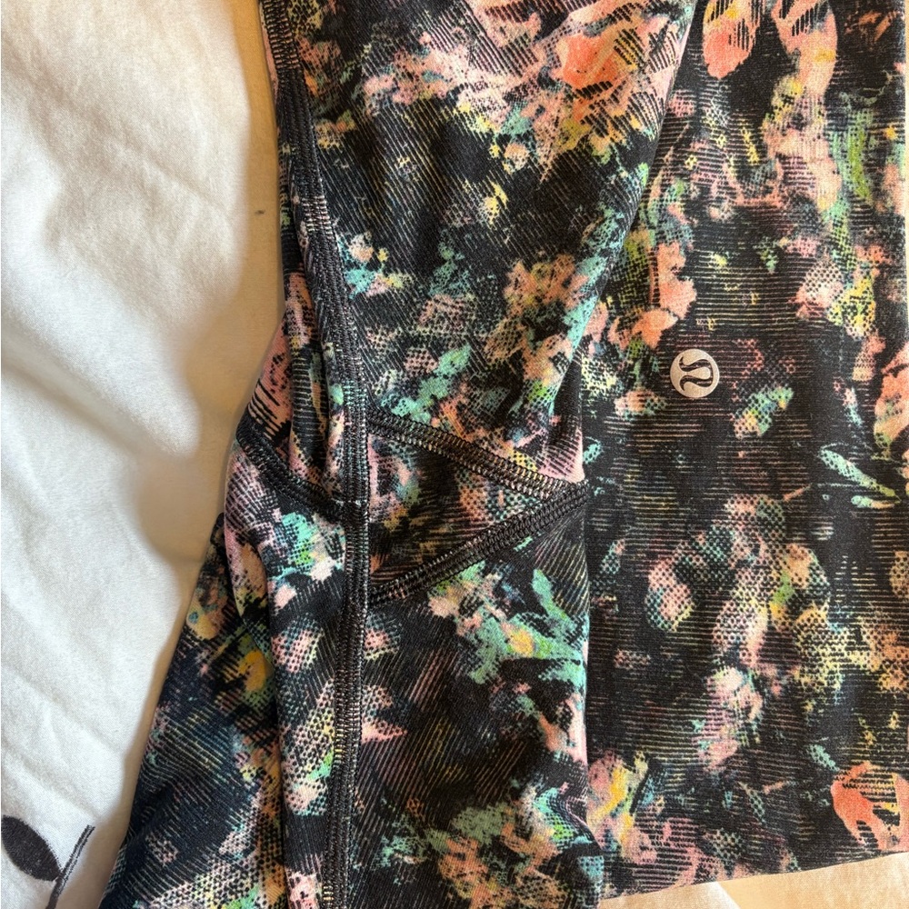 Lululemon Athletica Leggings
Wunder Under High-Rise Multi-color - Picture 10 of 12